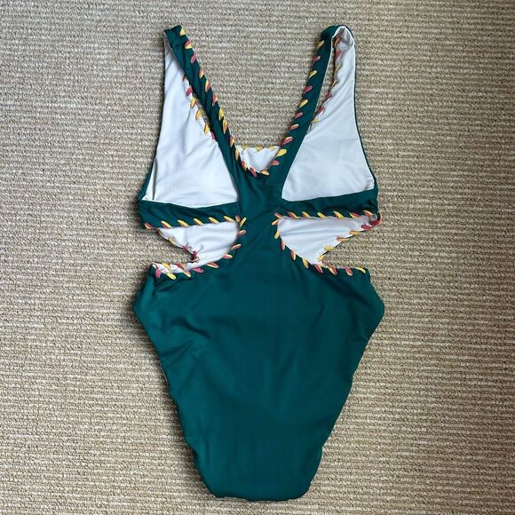 EUC BECCA Camille Reversible Cut-Out One-Piece Swimsuit Green/White Size Small - Picture 5 of 12
